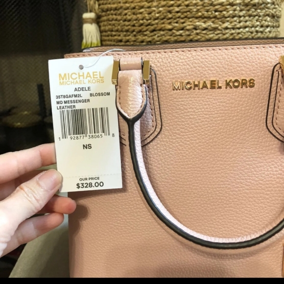 Michael Kors small purse - Picture 2 of 8